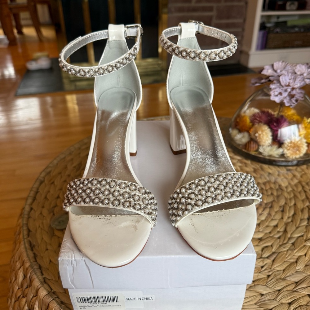 Women's White Pearl-Embellished Block Heel Sandals
